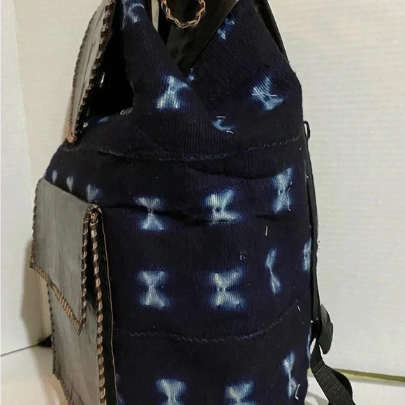 Handmade unisex mud cloth leather backpack - Picture 4 of 6